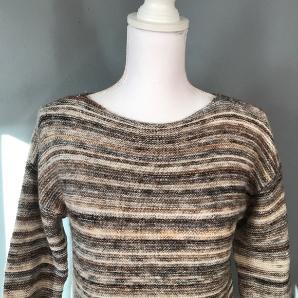 Leo & Nicole Sweater - Picture 2 of 4